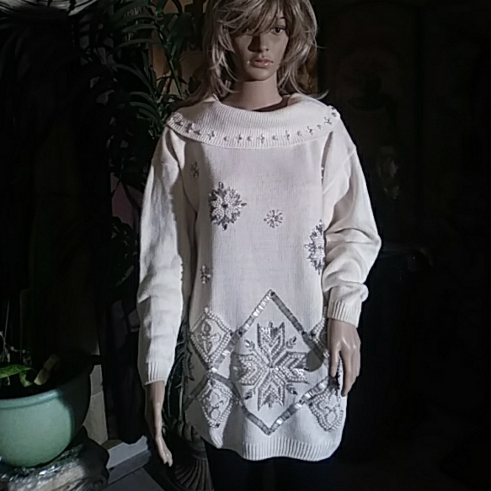 Victoria Jones Woman White long/tunic sweater